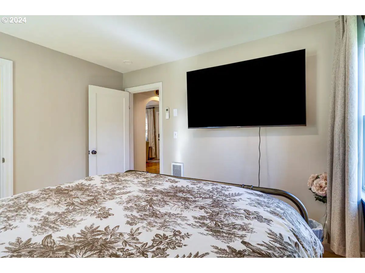2070 Fairway Loop Eugene, OR 97401 - Photo 22 of 48 Gallery Image 22