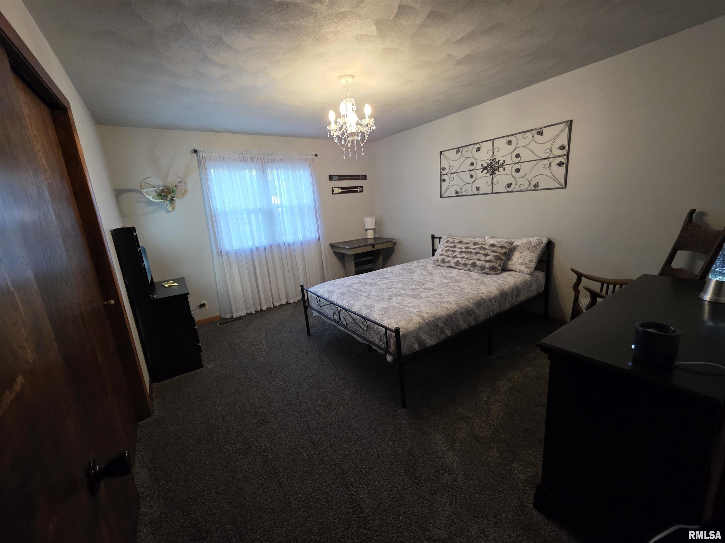 130 East Court Street Farmington, IL 61531 - Photo 10 of 17