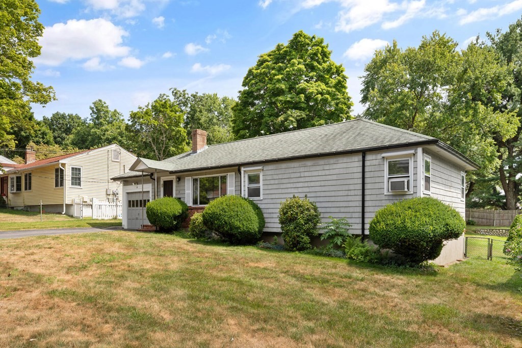14 Lilian Road Framingham, MA 01701 - Photo 3 of 24 Gallery Image 3