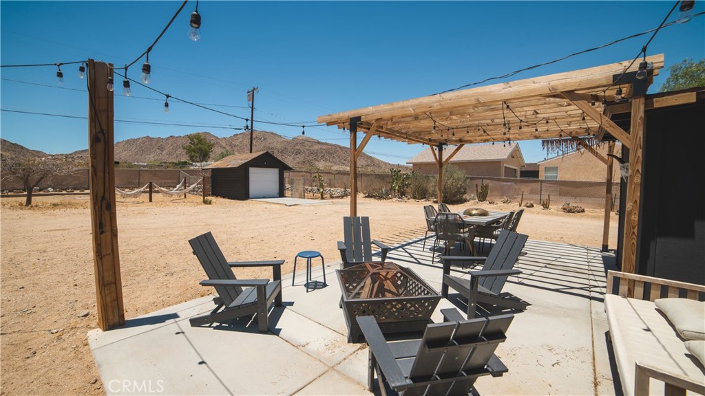 4762 Avenida Del Sol Joshua Tree, CA 92252 - Photo 14 of 35