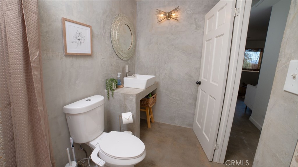 4762 Avenida Del Sol Joshua Tree, CA 92252 - Photo 32 of 35