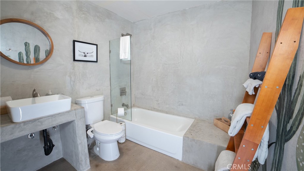 4762 Avenida Del Sol Joshua Tree, CA 92252 - Photo 6 of 35