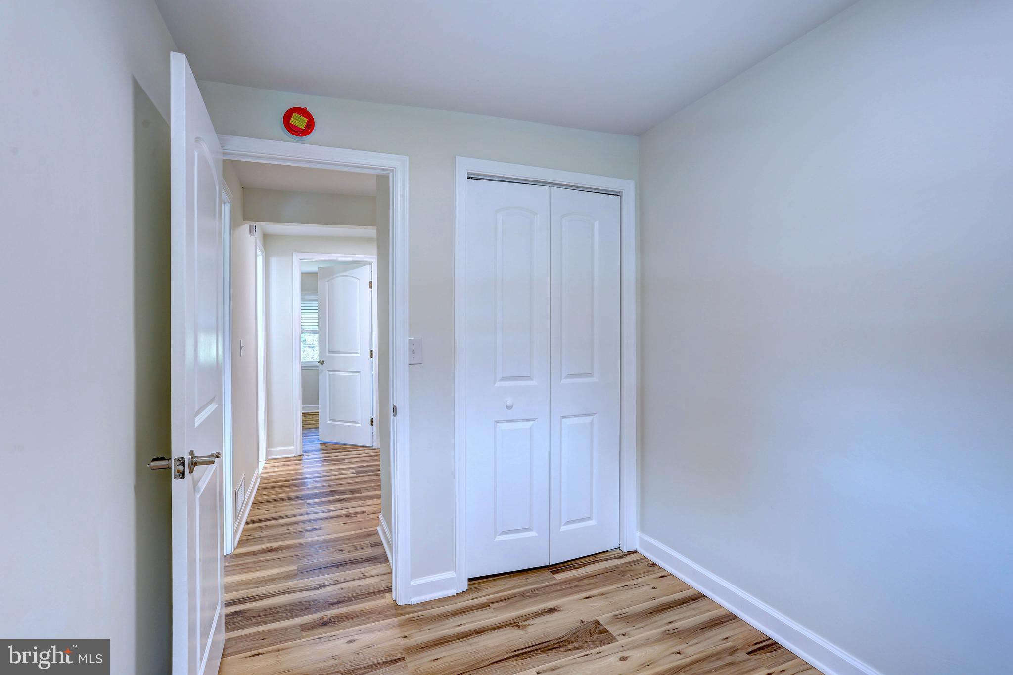 2711 Yarnall Road Baltimore, MD 21227 - Photo 14 of 30