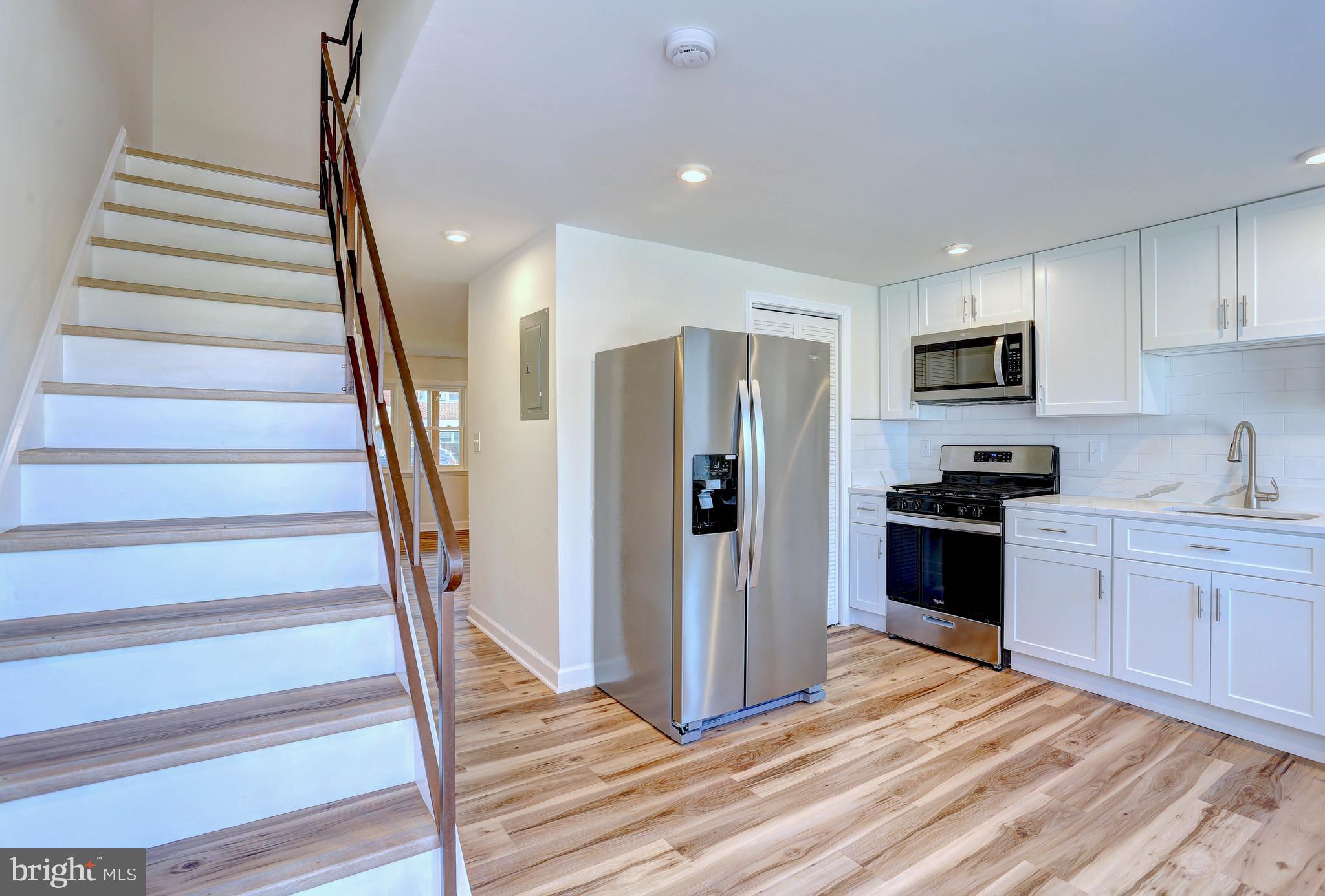2711 Yarnall Road Baltimore, MD 21227 - Photo 6 of 30