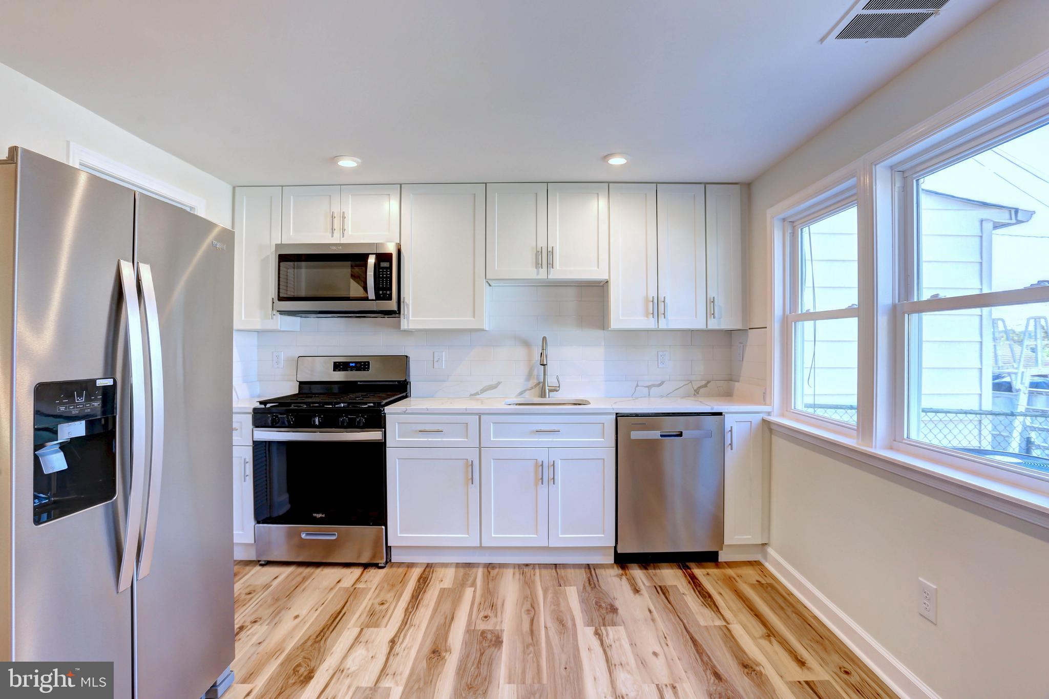 2711 Yarnall Road Baltimore, MD 21227 - Photo 8 of 30