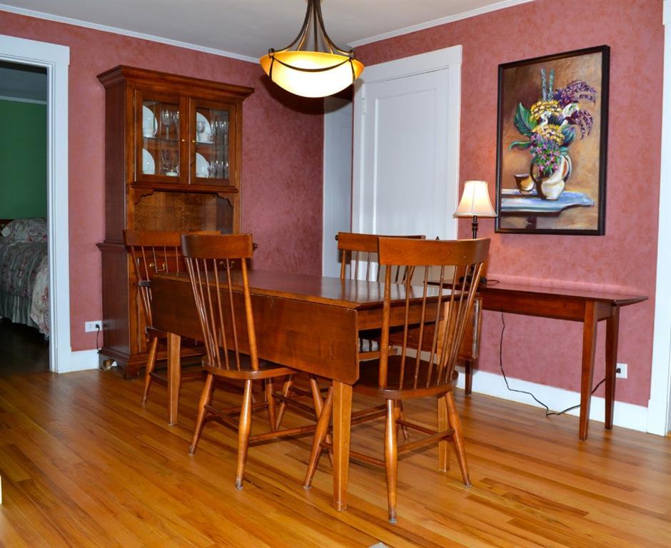 125 Colonial Road Portland, ME 04102 - Photo 10 of 34 Dining area