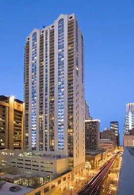 $2,300 | 200 North Dearborn Street, Unit 3207, Chicago, IL 60601