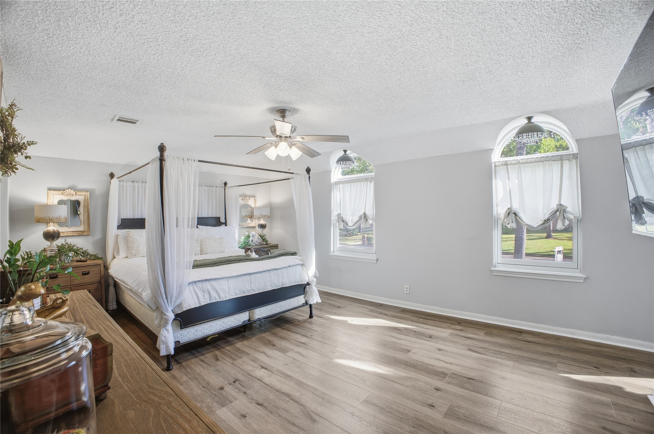 24107 Norchester Way Spring, TX 77389 - Photo 23 of 33 Upstairs Primary