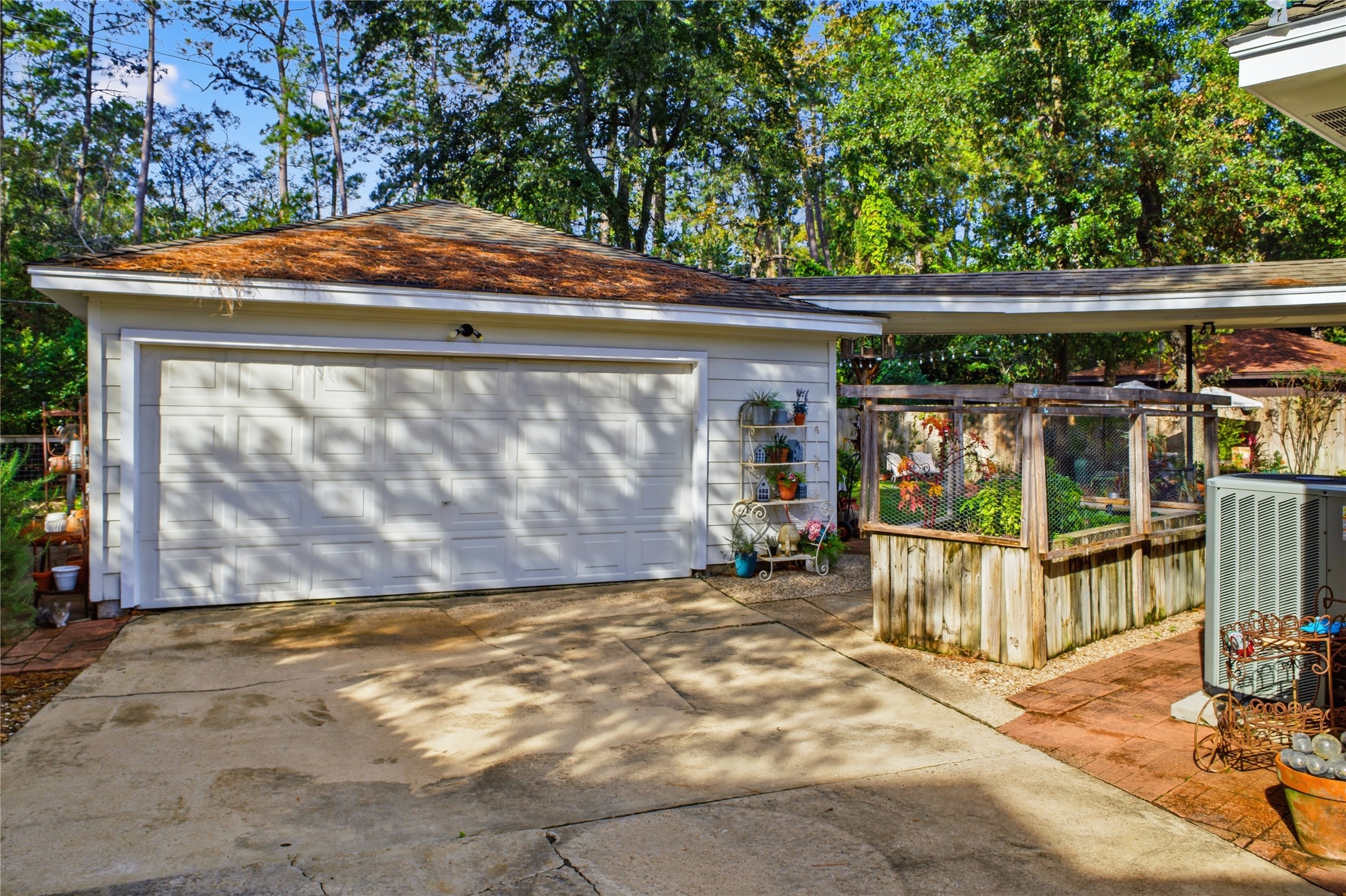 24107 Norchester Way Spring, TX 77389 - Photo 33 of 33 Detached 2 car garage
