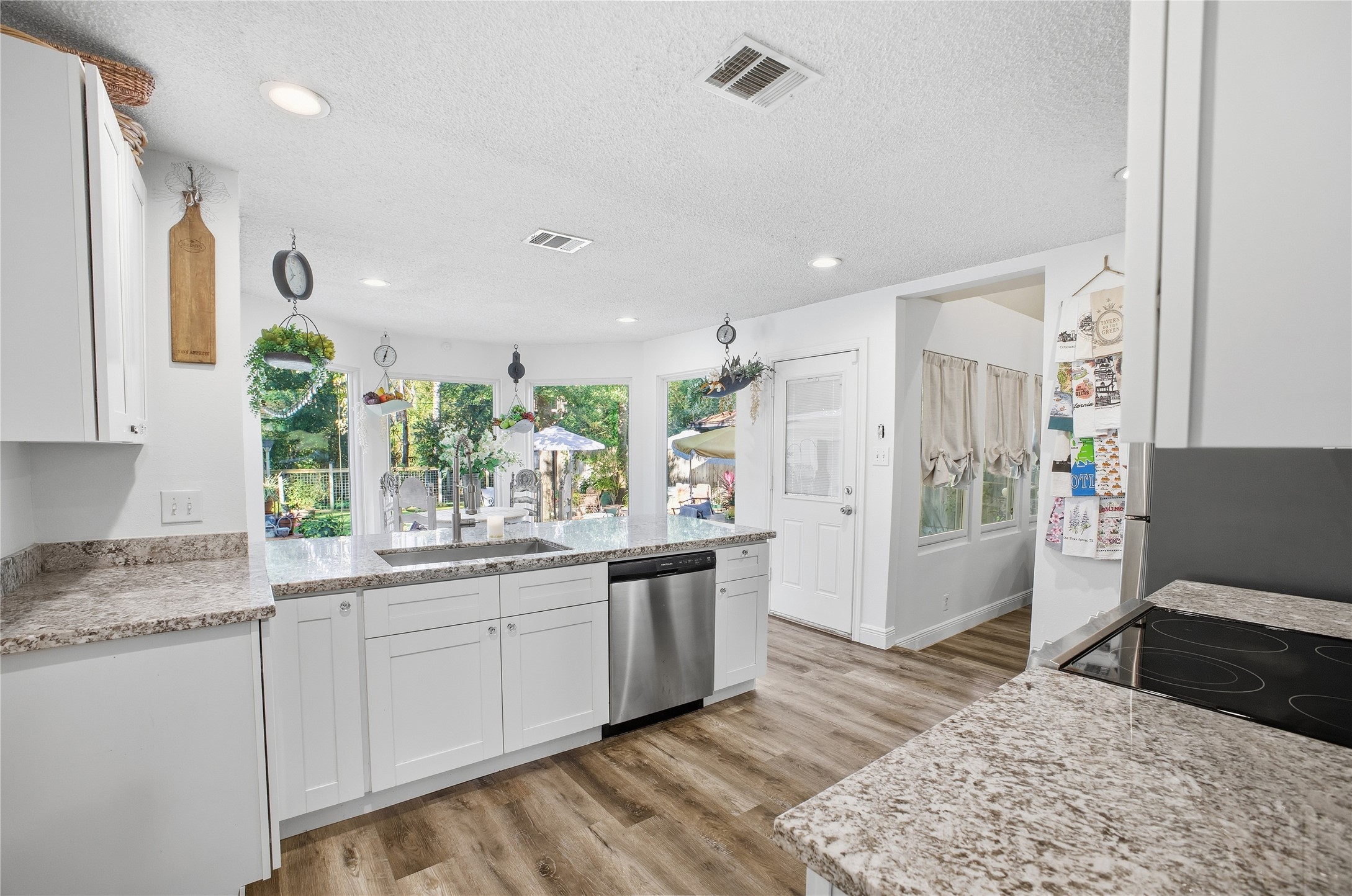 24107 Norchester Way Spring, TX 77389 - Photo 10 of 33 Kitchen