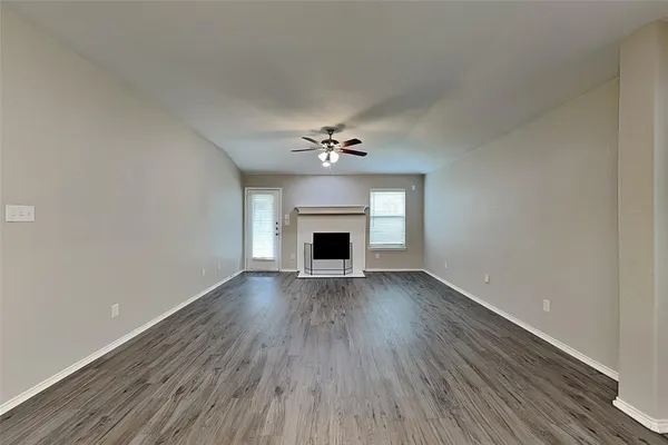 $2,175 | 10441 Evening View Drive, Fort Worth, TX 76131