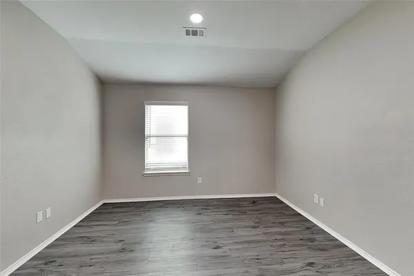 $2,175 | 10441 Evening View Drive, Fort Worth, TX 76131