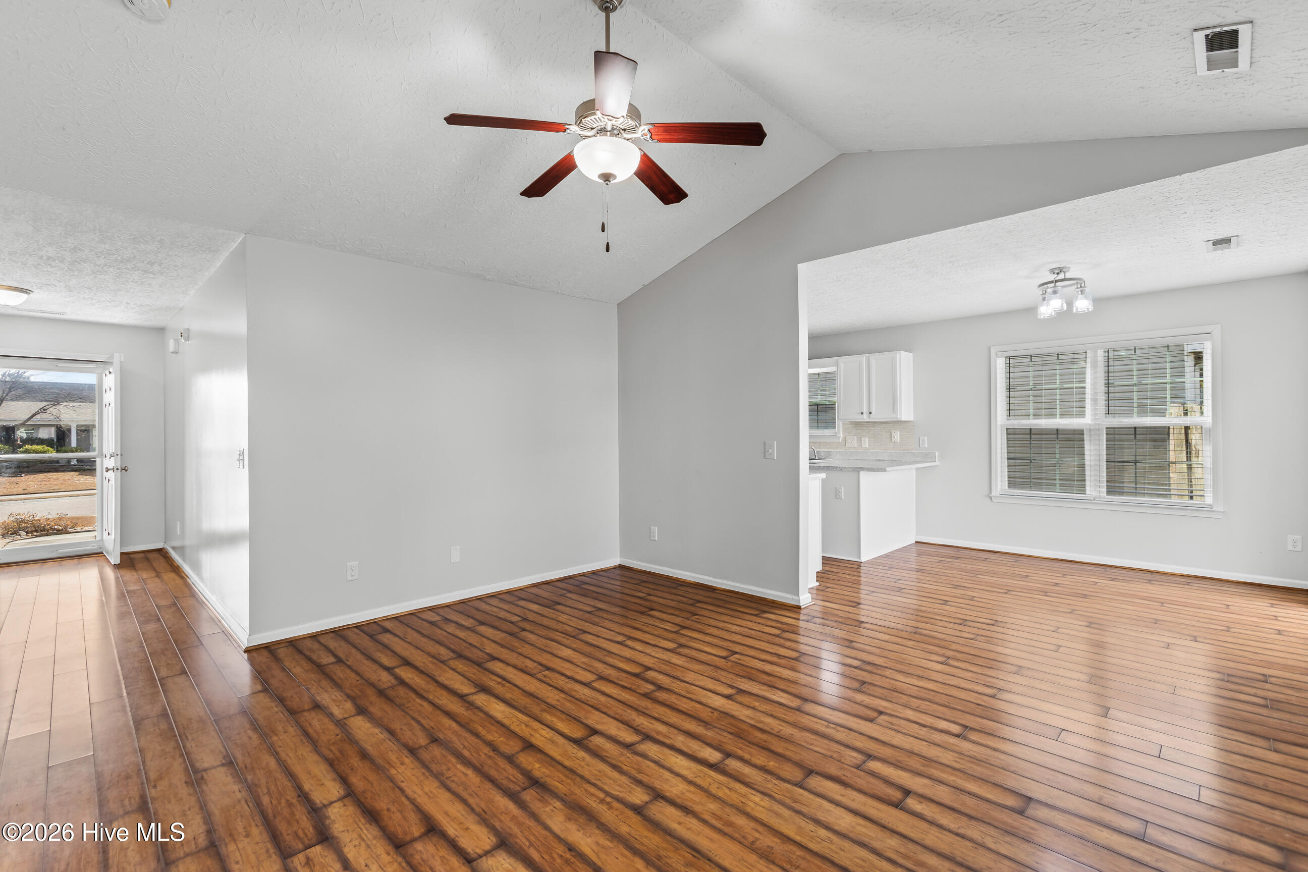 247 Red Carnation Drive Holly Ridge, NC 28445 - Photo 7 of 26 07