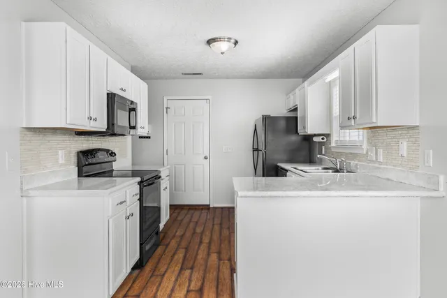 $1,750 | 247 Red Carnation Drive, Holly Ridge, NC 28445