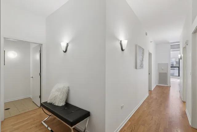 $485,000 | 807 Davis Street, Unit 403, Evanston, IL 60201