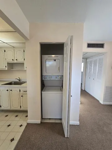 $1,290 | 278 Flanders F, Unit F, Delray Beach, FL 33484