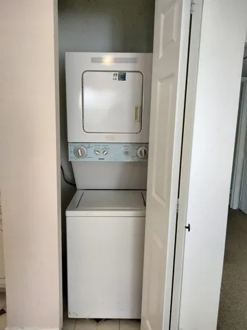 $1,290 | 278 Flanders F, Unit F, Delray Beach, FL 33484