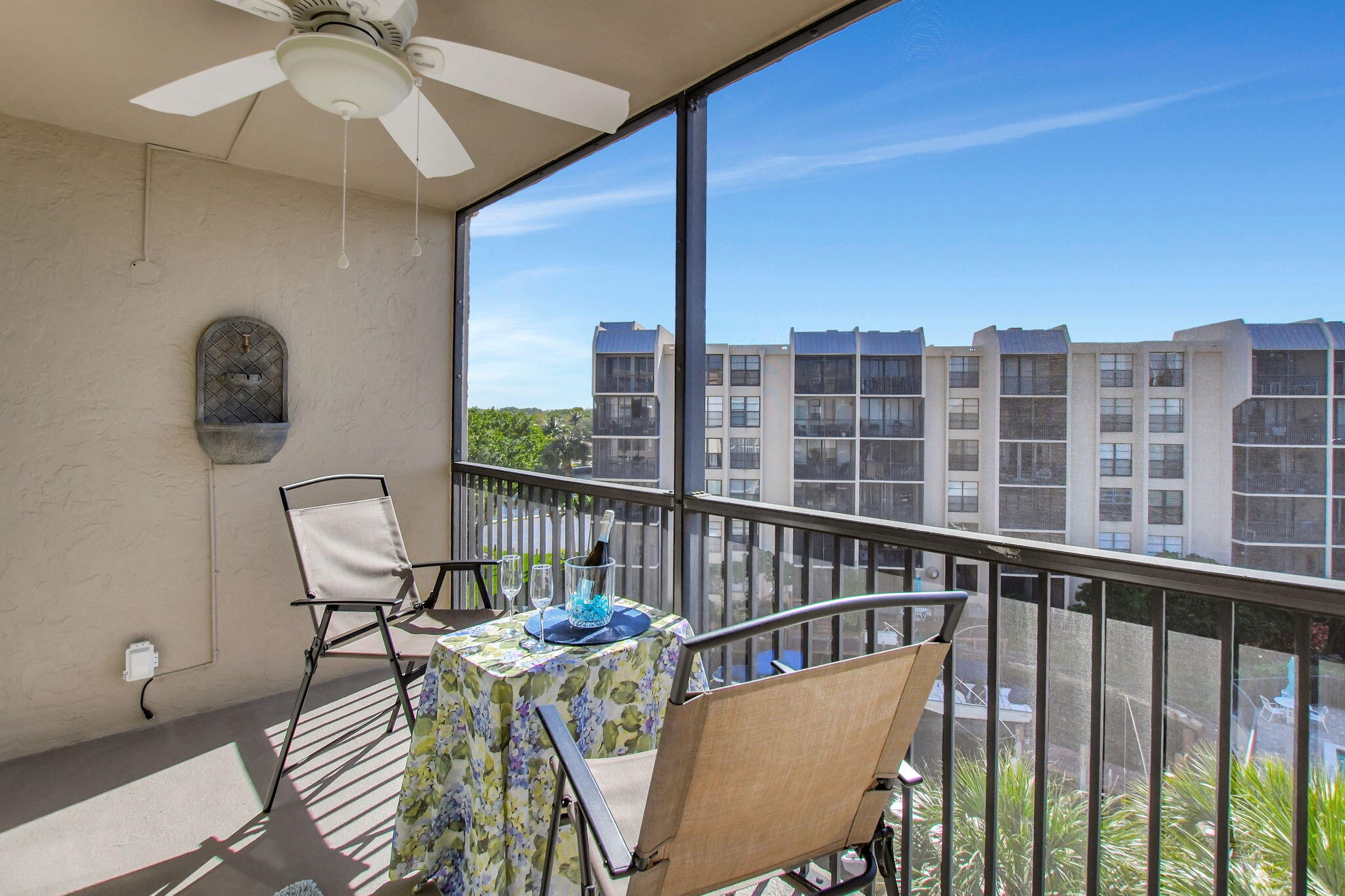 20 Royal Palm Way, Unit 505 Boca Raton, FL 33432 - Photo 11 of 53 31-web-or-mls-DSC_1654