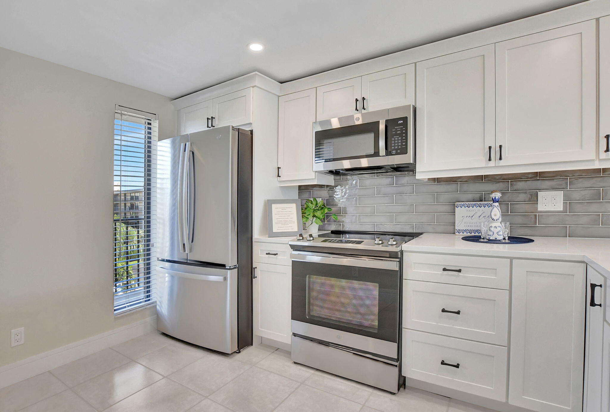 20 Royal Palm Way, Unit 505 Boca Raton, FL 33432 - Photo 17 of 53 15-web-or-mls-DSC_1666