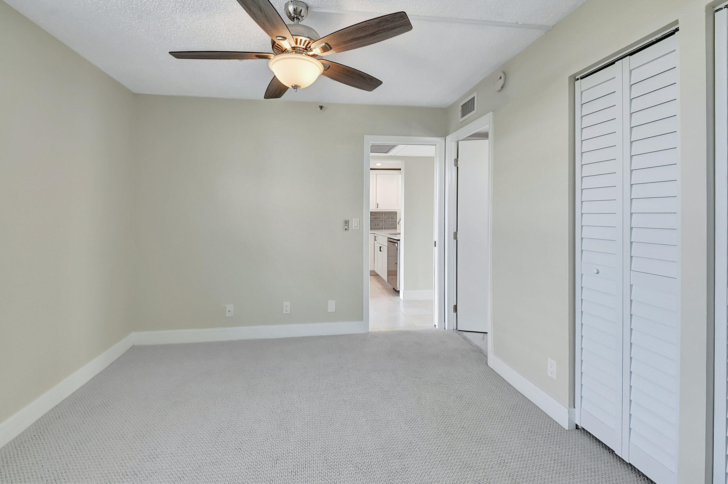 20 Royal Palm Way, Unit 505 Boca Raton, FL 33432 - Photo 23 of 53 2nd bedroom