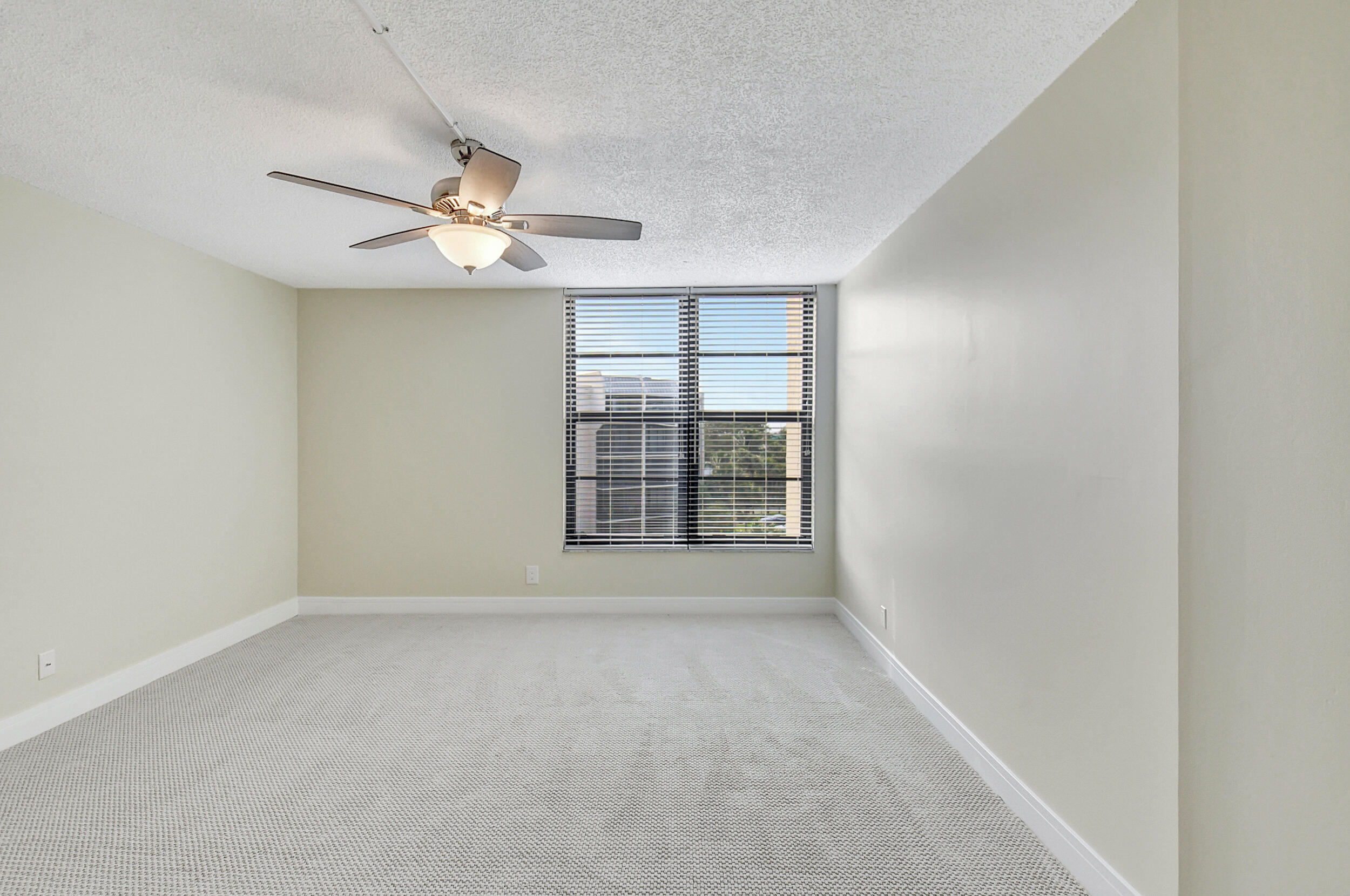20 Royal Palm Way, Unit 505 Boca Raton, FL 33432 - Photo 27 of 53 Primary bedroom