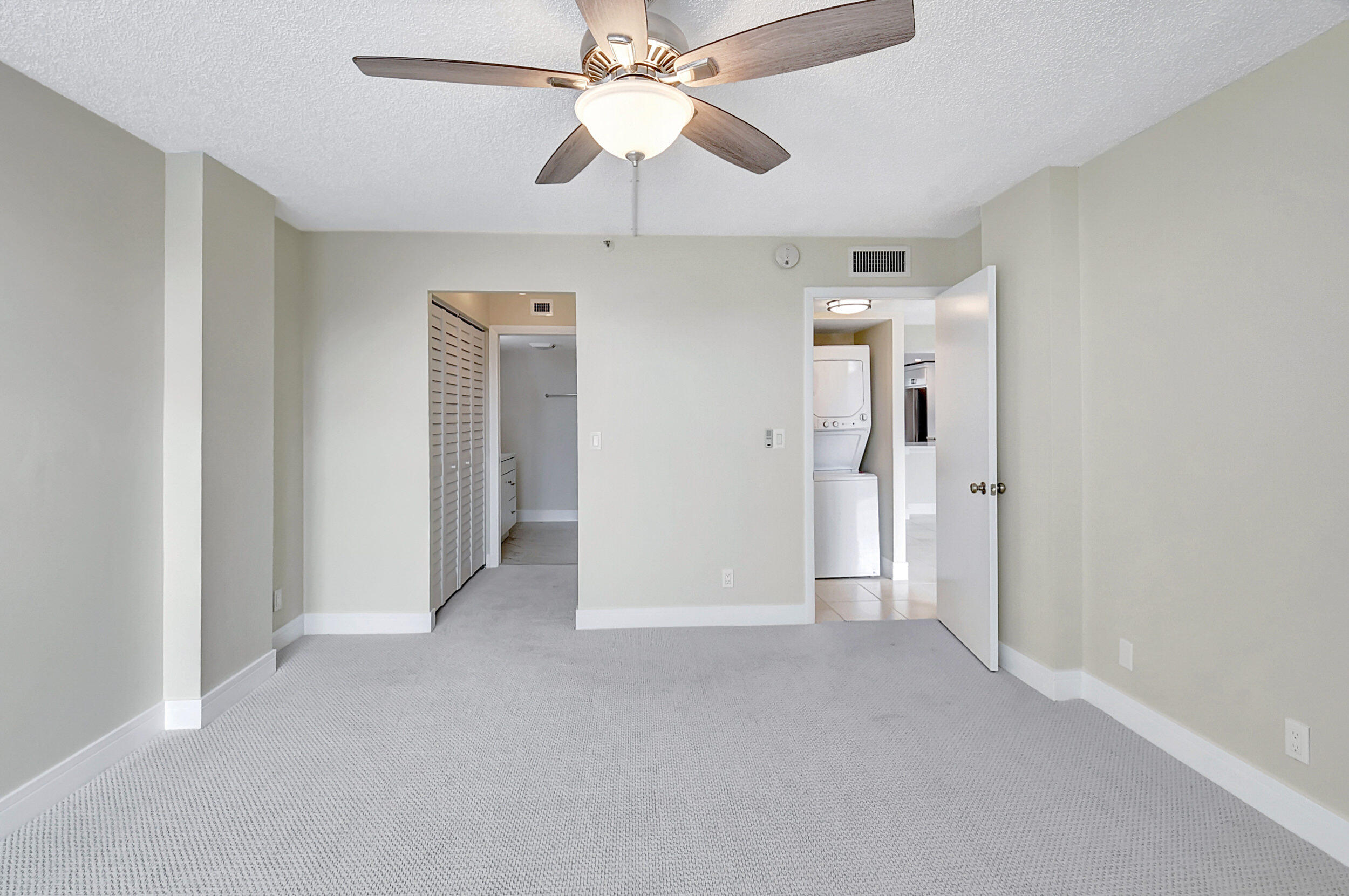 20 Royal Palm Way, Unit 505 Boca Raton, FL 33432 - Photo 29 of 53 Primary Bedroom