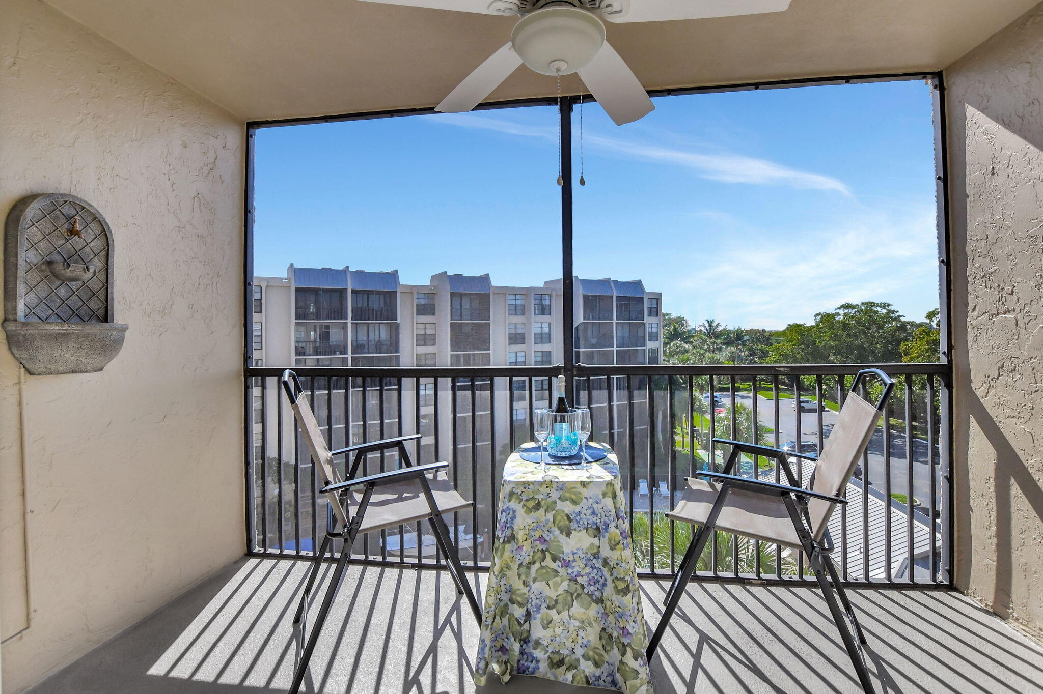 20 Royal Palm Way, Unit 505 Boca Raton, FL 33432 - Photo 10 of 53 30-web-or-mls-DSC_1649