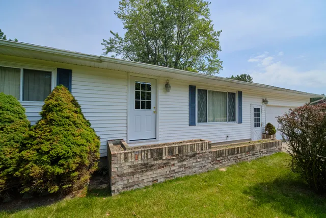 $264,000 | 2065 Cherry Road, Manistee, MI 49660