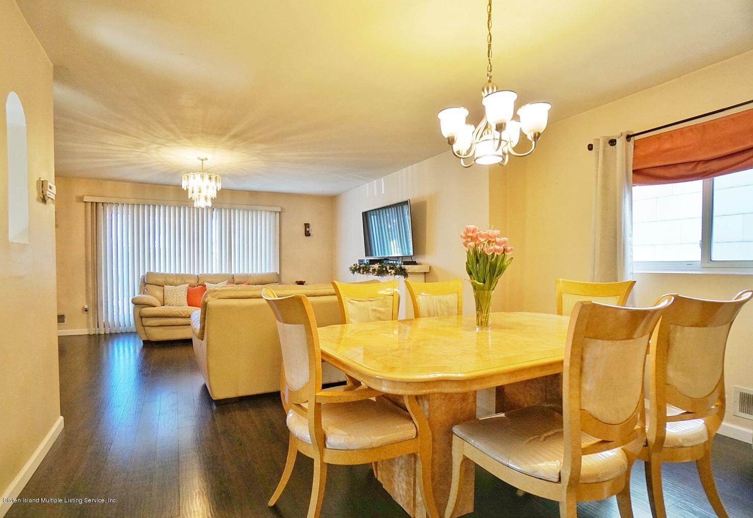 3 Birch Road Staten Island, NY 10303 - Photo 14 of 46 (14) First Floor Dining Room