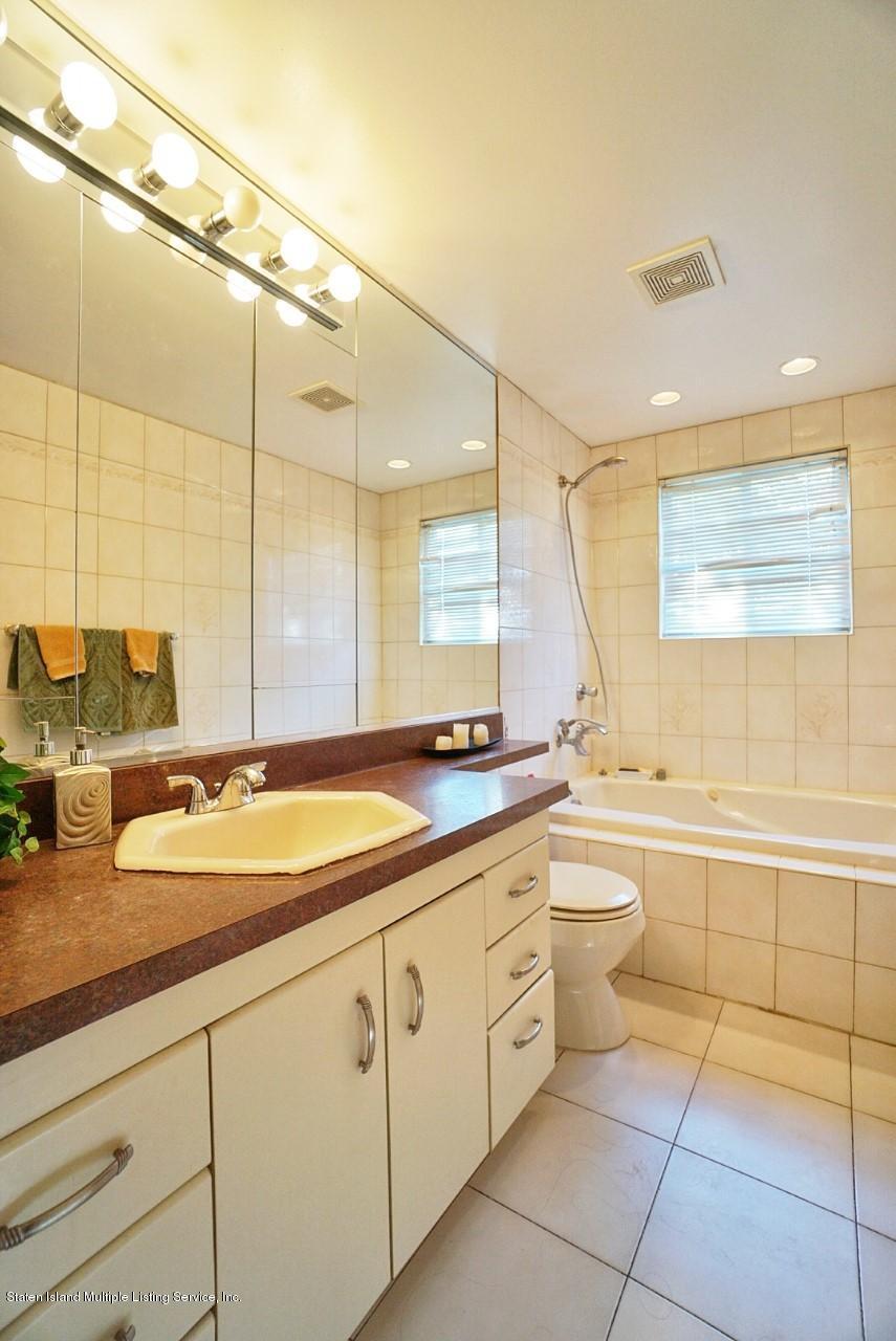 3 Birch Road Staten Island, NY 10303 - Photo 24 of 46 (24) First Floor Full Bath
