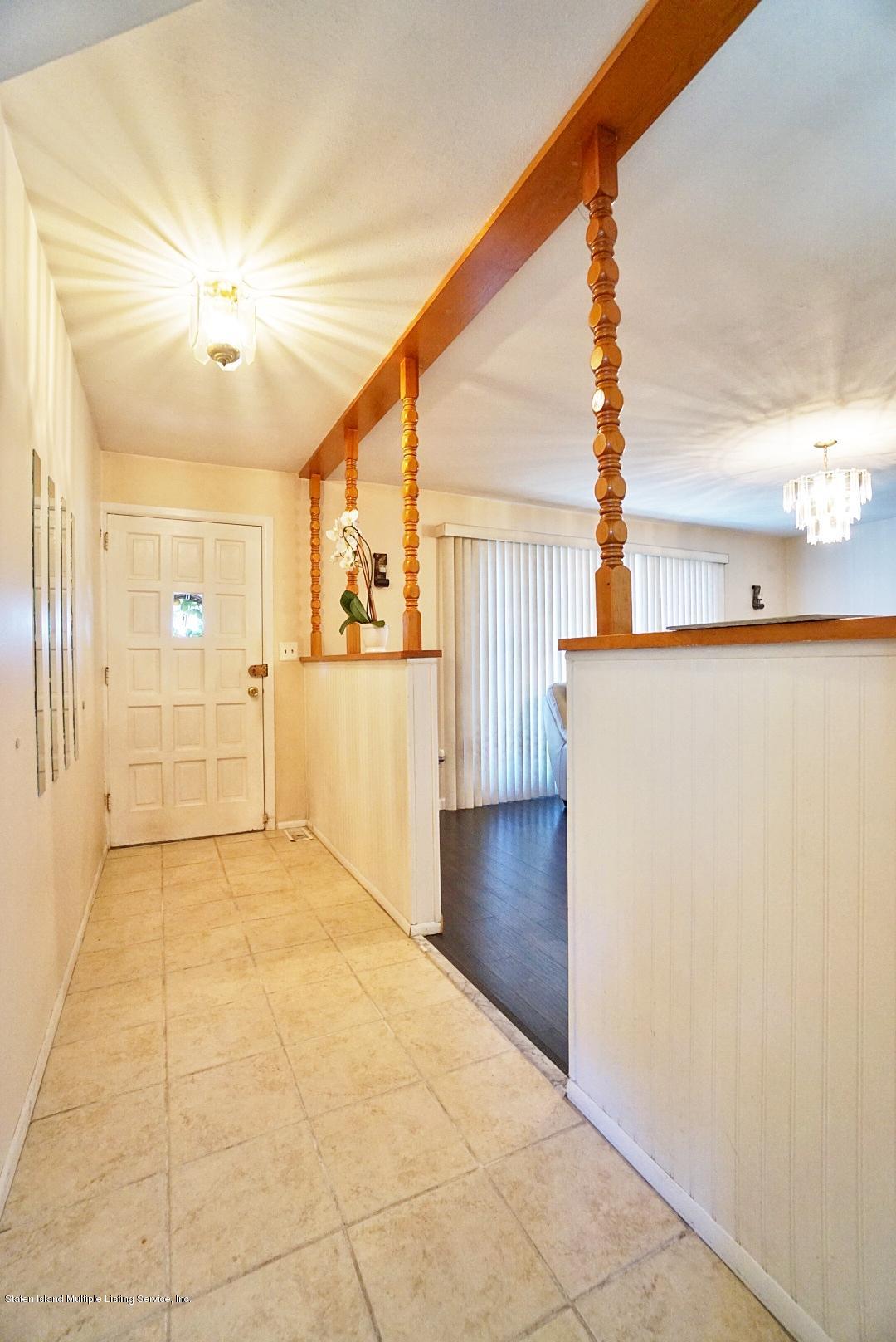 (5) First Floor Entry Foyer
