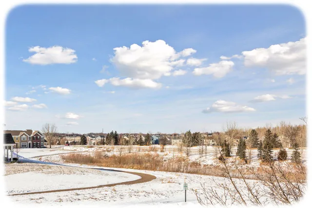 $285,000 | 11712 84th Avenue North, Maple Grove, MN 55369