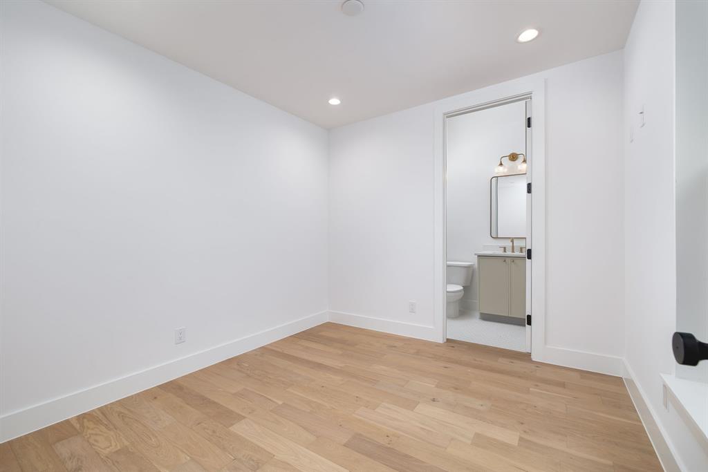 4303 Cedar Springs Road, Unit 102 Dallas, TX 75219 - Photo 18 of 36