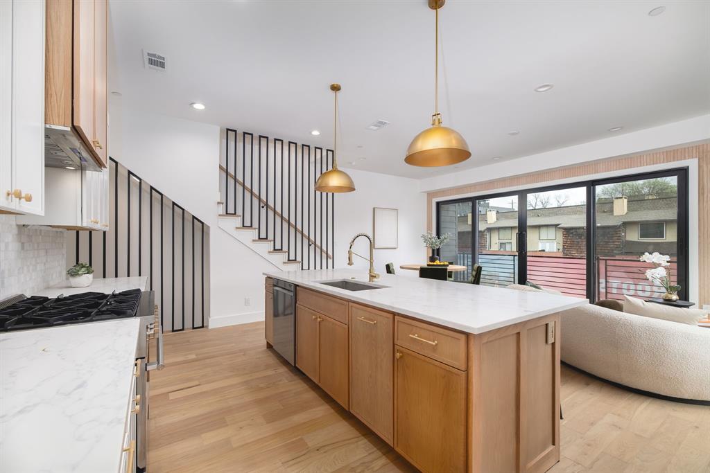 4303 Cedar Springs Road, Unit 102 Dallas, TX 75219 - Photo 10 of 36