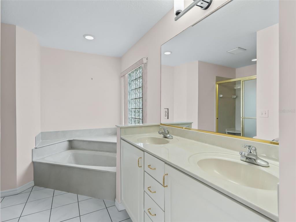 6318 Southwest 117th Loop Ocala, FL 34476 - Photo 22 of 48