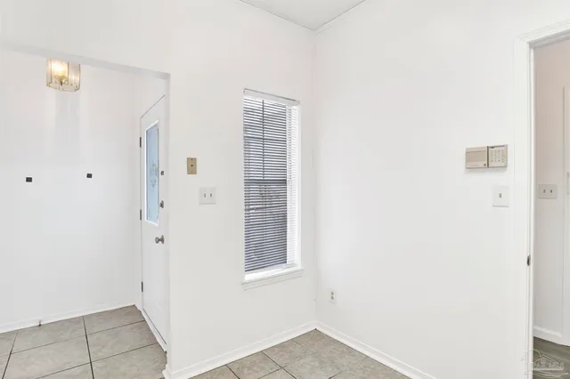 $1,500 | 601 East Burgess Road, Unit K11, Pensacola, FL 32504