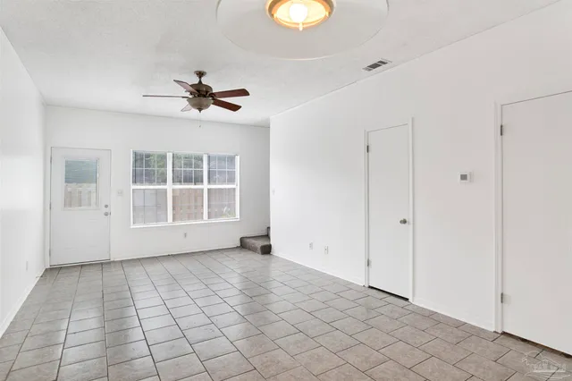 $1,500 | 601 East Burgess Road, Unit K11, Pensacola, FL 32504