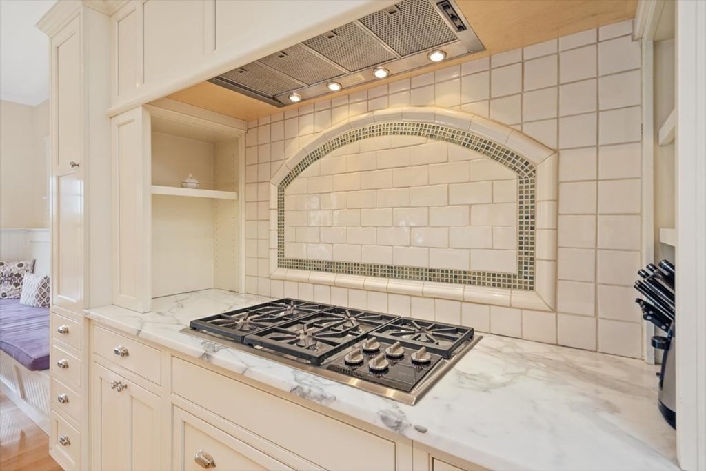 744 Jerusalem Road Cohasset, MA 02025 - Photo 13 of 39