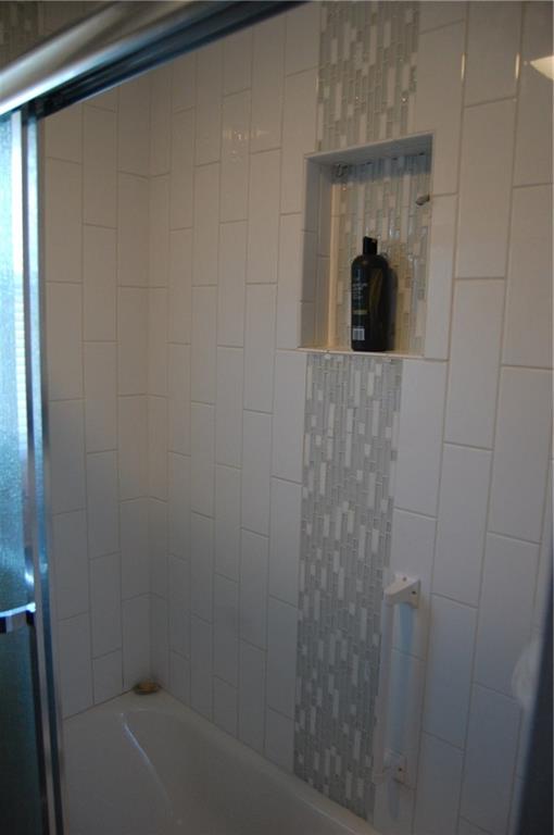 5229 East Willock Road Pittsburgh, PA 15227 - Photo 14 of 21 Detail in shower stall.