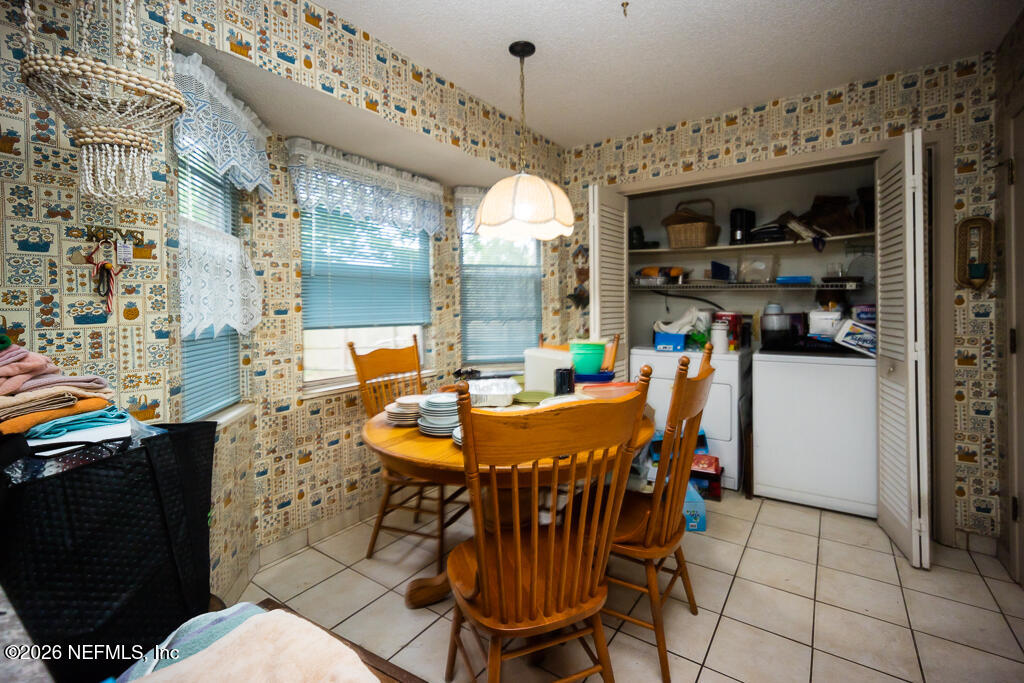 6140 Thistlewood Road Jacksonville, FL 32277 - Photo 19 of 35 Breakfast Nook