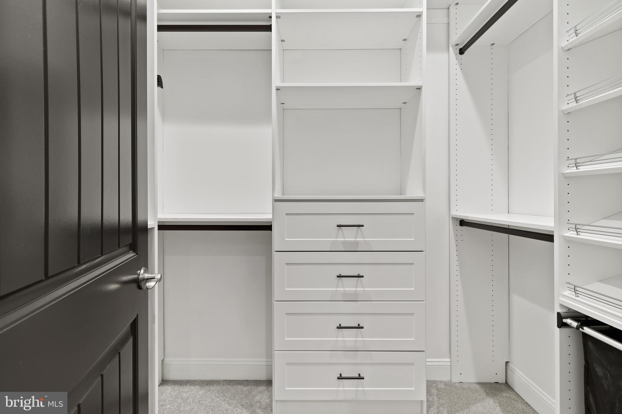 962 Old Annapolis Neck Road Annapolis, MD 21403 - Photo 22 of 54 2nd Primary Closet