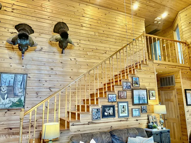 $360,000 | 43 Meredith Road, Alligator, MS 38720