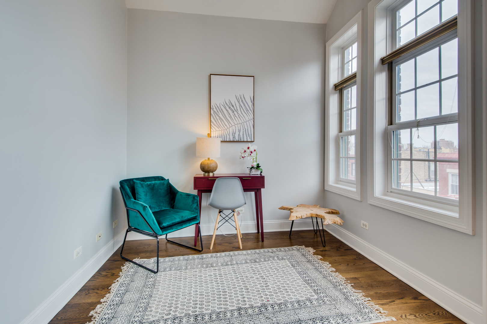 4146 North Lincoln Avenue, Unit 3 Chicago, IL 60618 - Photo 7 of 32 a living room with furniture and a window