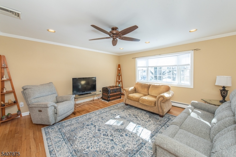 9 Hillside Road Hackettstown, NJ 07840 - Photo 9 of 21