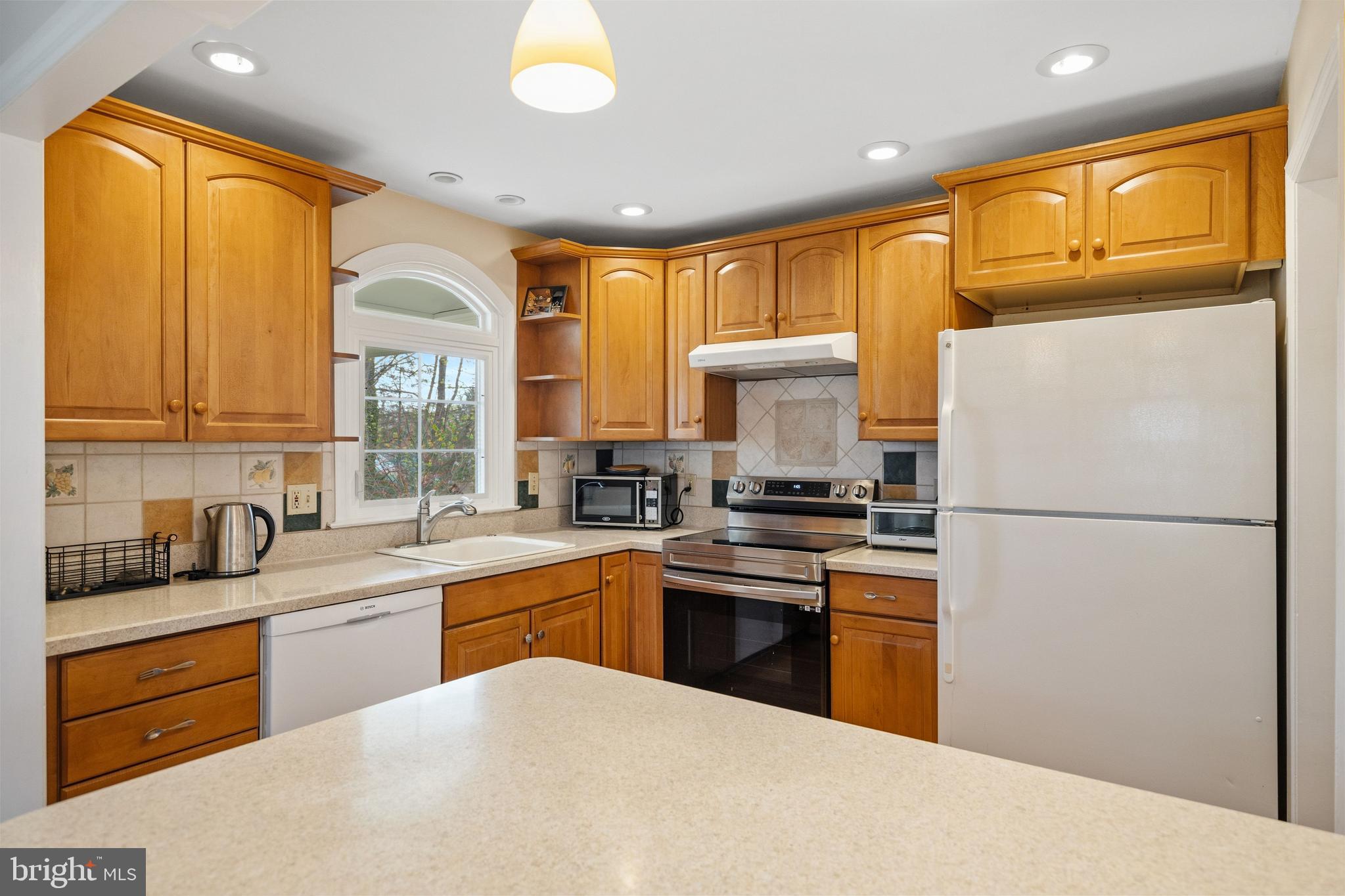 137 Waterloo Avenue Berwyn, PA 19312 - Photo 13 of 41 Kitchen