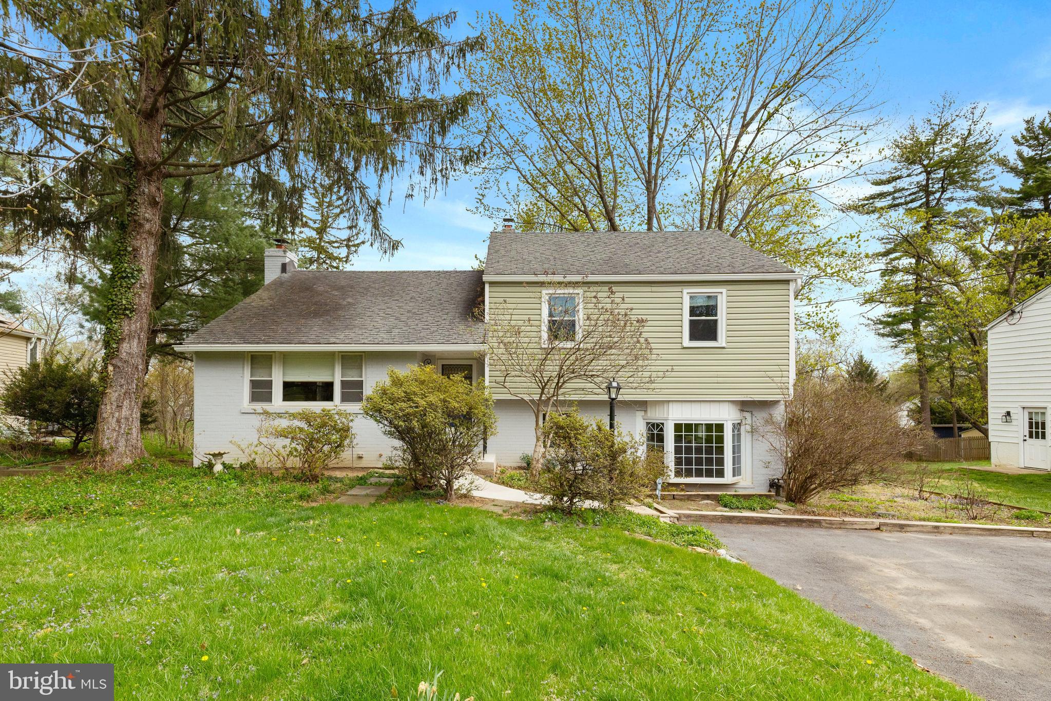137 Waterloo Avenue Berwyn, PA 19312 - Photo 2 of 41 Front of home