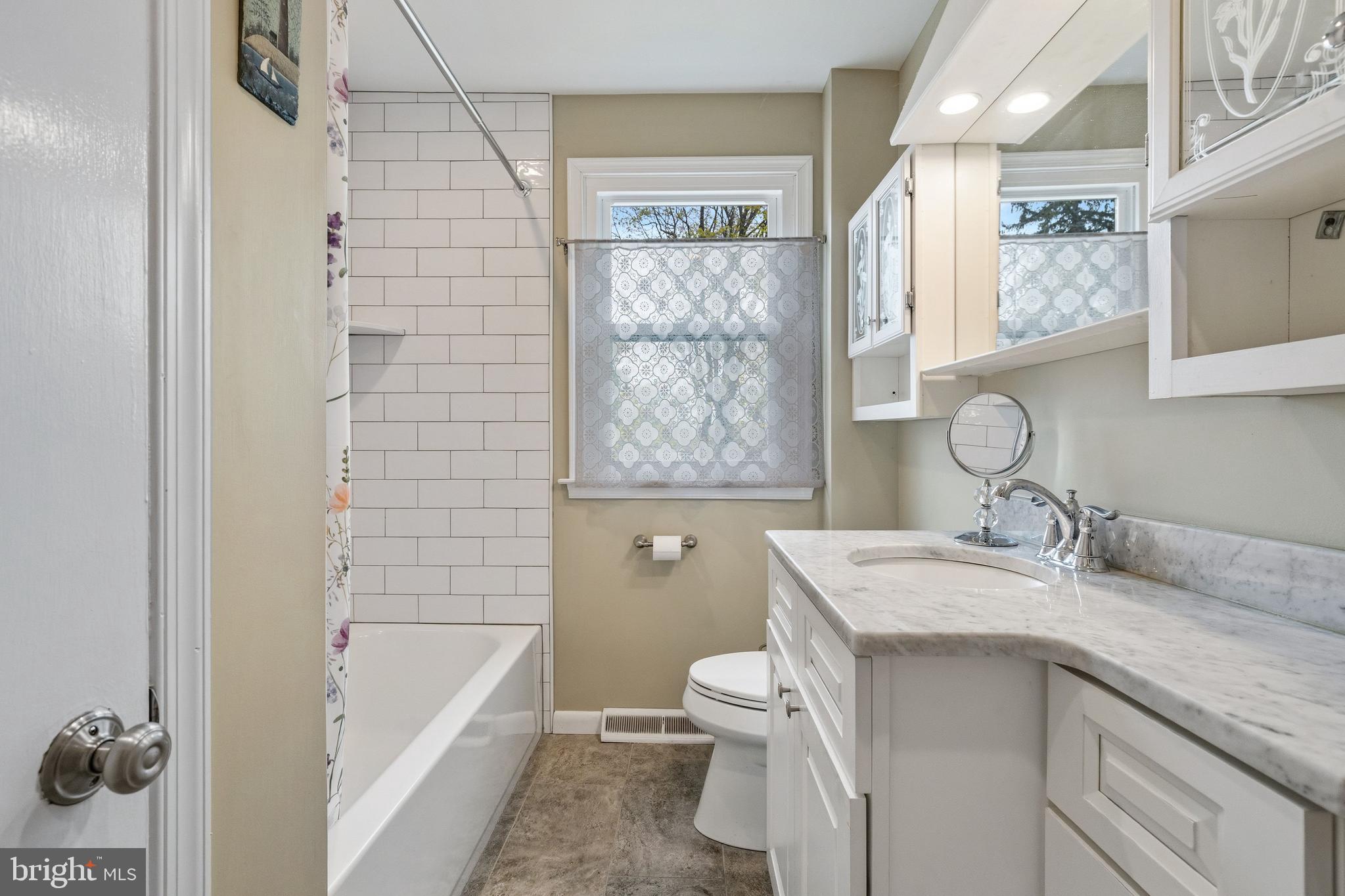 137 Waterloo Avenue Berwyn, PA 19312 - Photo 22 of 41 Second floor full bath