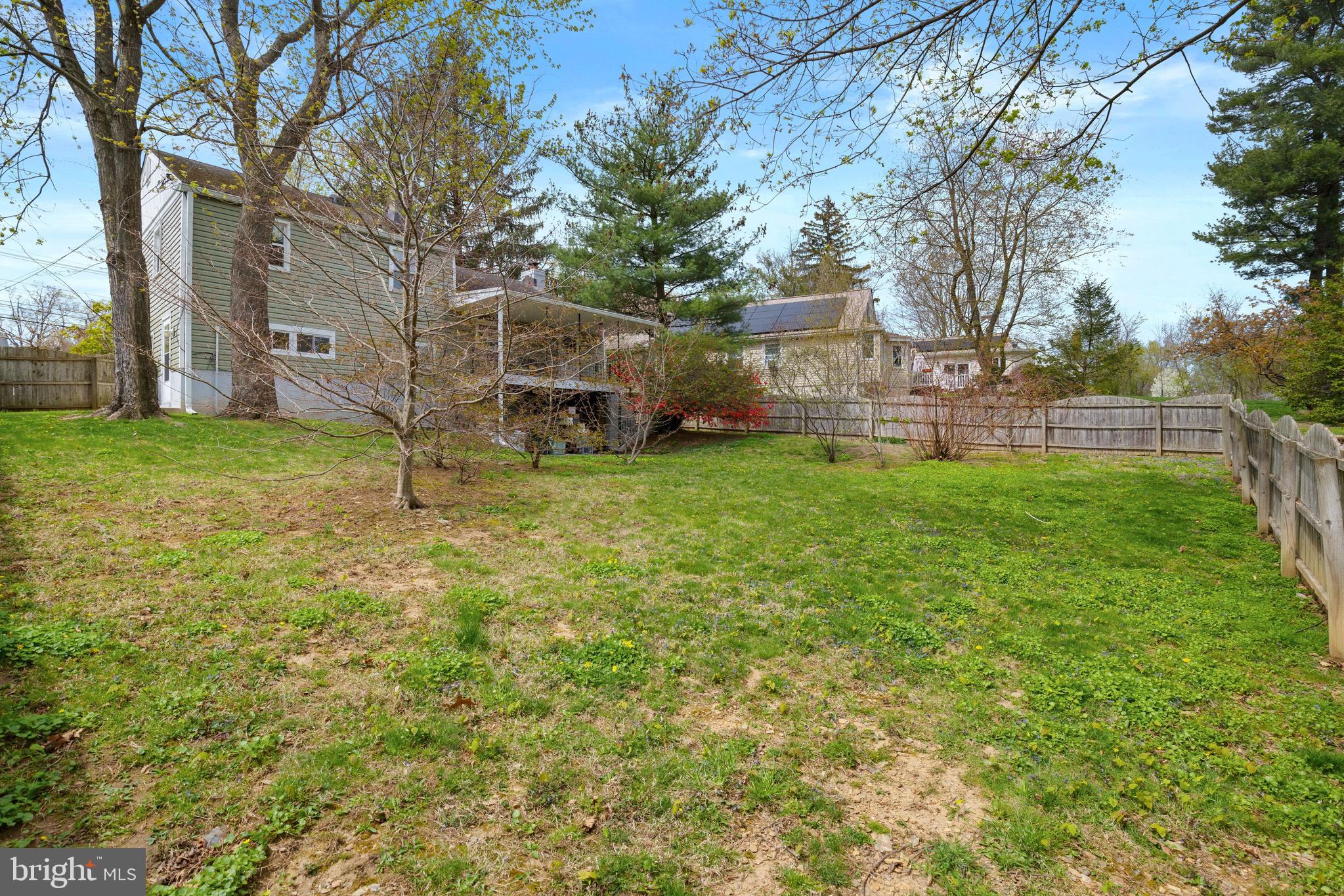 137 Waterloo Avenue Berwyn, PA 19312 - Photo 5 of 41 Fenced in Yard