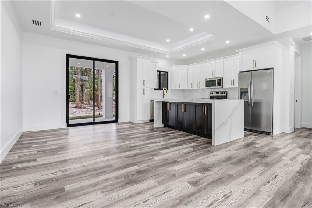 3232 47th Avenue Northeast Naples, FL 34120 - Photo 5 of 25