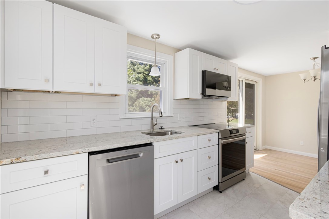 44 Ideal Court Warwick, RI 02818 - Photo 12 of 25